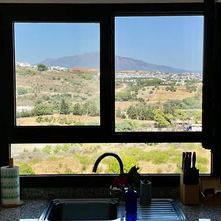 Ocean View Resina Golf Marbella/estepona Appartement